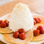 StrawberryWhippedCream_MacadamiaNuts_Pancakes-1-428x406