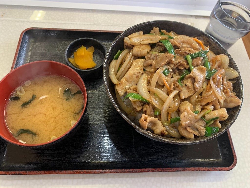玉も亭　焼肉丼